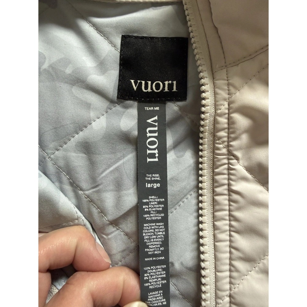 Vuori Echo Insulated Bomber Jacket in Oyster Ivory Size Large - Picture 3 of 8